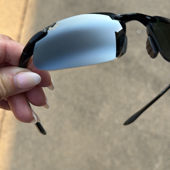 Maui Jim Kanaha 409-02 Black Sunglasses - Picture 8 of 13